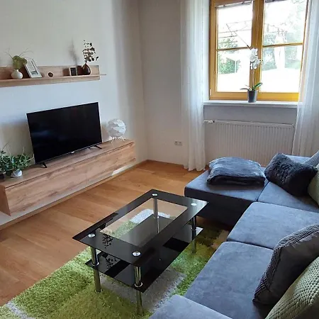 Waldhaeusl Apartament *