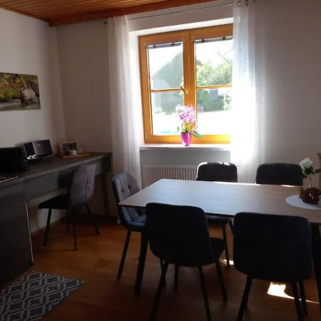Waldhaeusl Apartament *